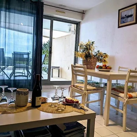 Cosy, Superbe Vue Mer, Piscine. Sète