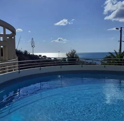 Cosy, Superbe Vue Mer, Piscine. *