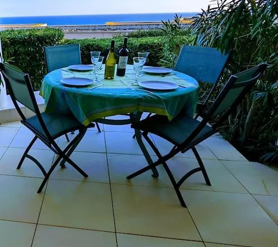 Διαμέρισμα Cosy, Superbe Vue Mer, Piscine.